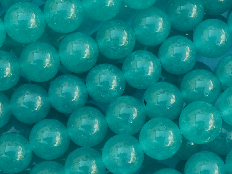 teal gefärbte weiße Jade Steinperlen rund 8mm - Nahaufnahme