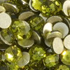 1 Pkg. (12 Stk.) Flat Back Strasssteine SS30 Olivine