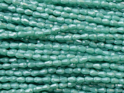 kleine, grüntürkies, facettierte Glasperlentropfen 3x4mm