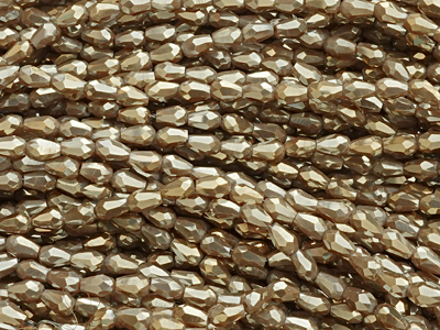 kleine, facettierte Glasperlentropfen 3x4mm