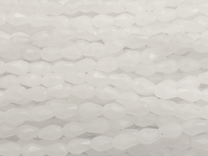 kleine facettierte Glasperlentropfen 3x5mm, Farbe: weiße Jad