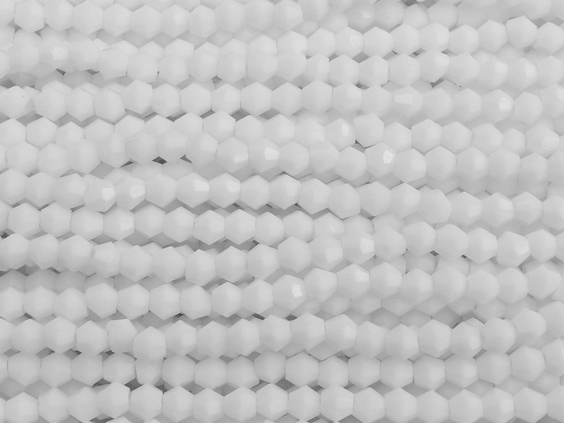 weiße, facettierte Doppelkegel Perlen Bicone Beads 3mm