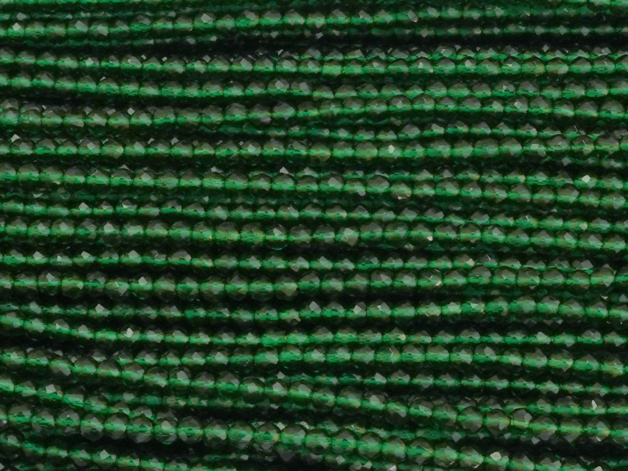 winzige, facettierte, geschlilffene runde Glasperlen 2mm, Fa