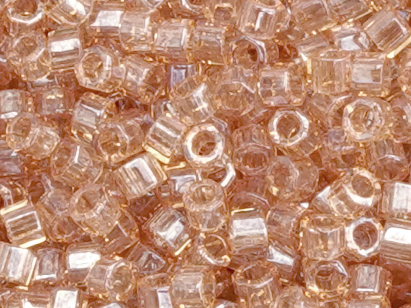 facettierte Miyuki Delica Perlen Größe 11/0 Farbe DBC101
