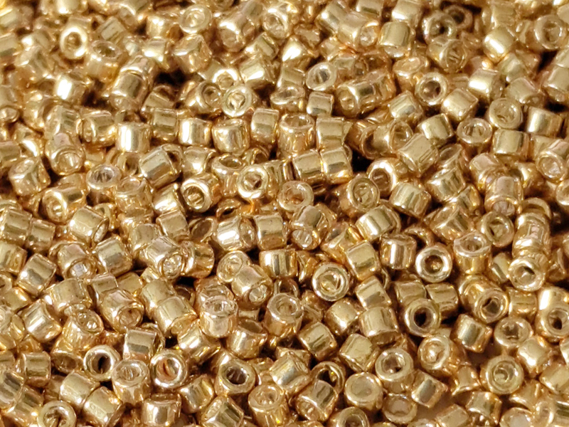 goldene Miyuki Delica Perlen Größe 11/0 Farbe DB411