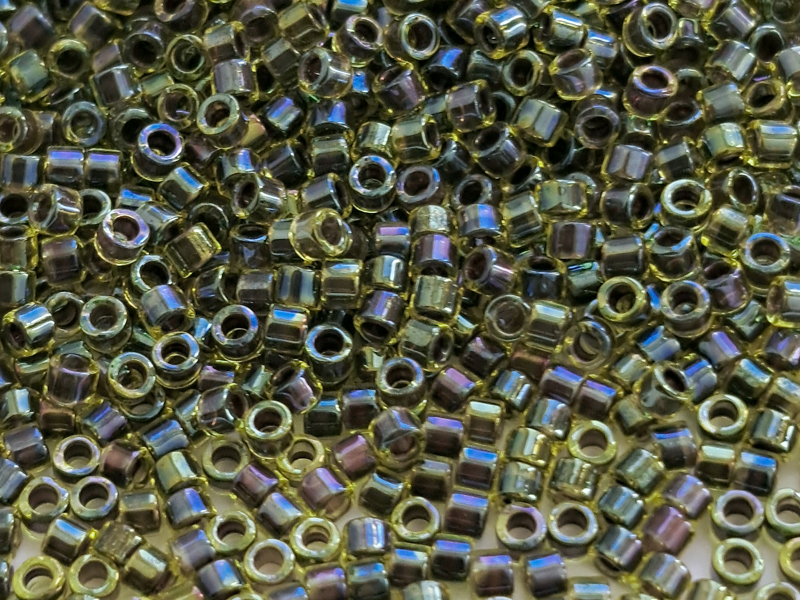 MIYUKI Delica Perlen 11/0 Farbe: DB1740 grün