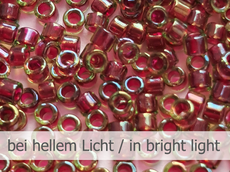 MIYUKI Delica Perlen 11/0 Farbe DB1748 - bei hellem Licht