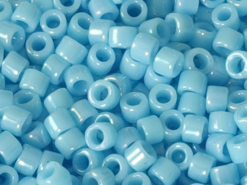 MIYUKI Delica Perlen 11/0 Farbe: DB215 hellblau - Nahaufnahm