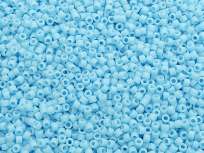 matte hellblaue MIYUKI Delica Perlen 11/0 Farbe DB755