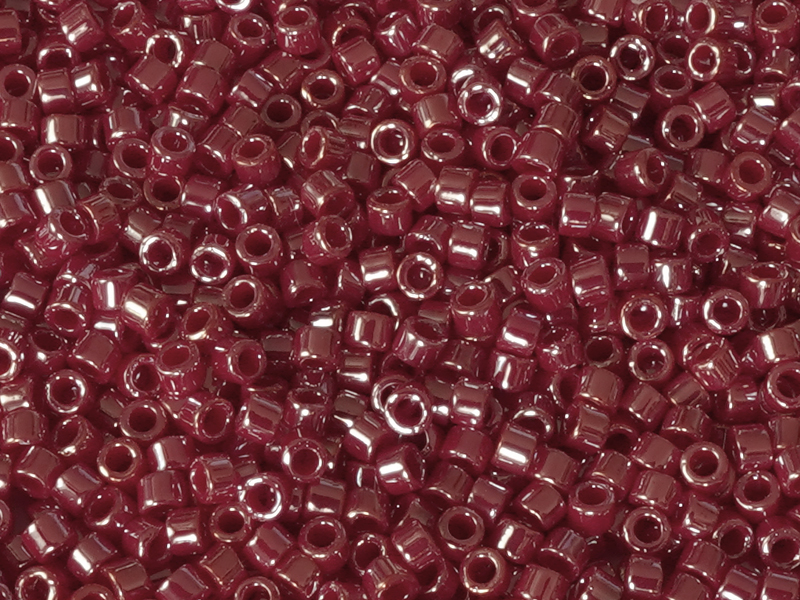 MIYUKI Delica Perlen 11/0 Farbe: DB1564 rot