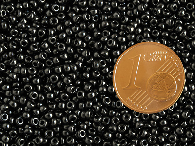 schwarze Miyuki Rocailles Saatperlen Größe 11/0 (2mm) Farbe 