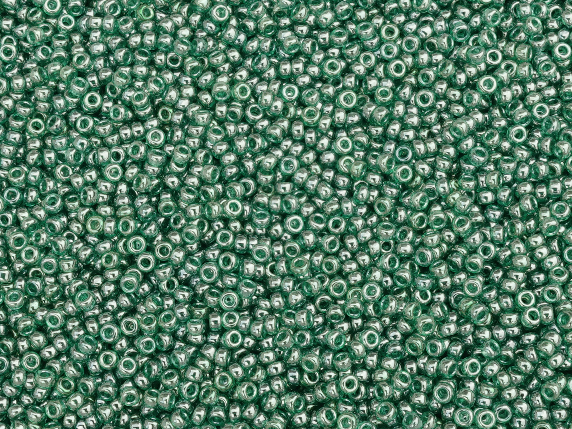 grüne Miyuki Rocailles Saatperlen 15/0 Farbe 322