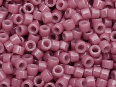 MIYUKI Delica Perlen Größe 11/0 Farbe DB2118 Berry - Nahaufn