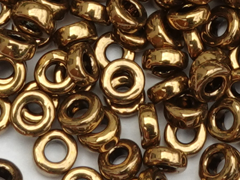ringförmige Miyuki Spacer Perlen 3mm Farbe: 457 bronze - Nah
