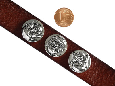 Knopf für Lederarmband mit Größenvergleich