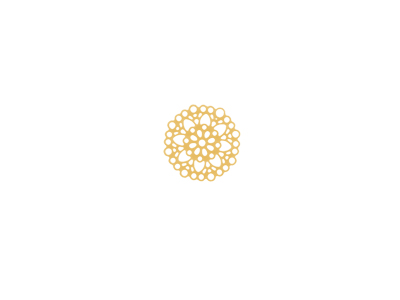 goldenes filigranes Metallornament für Ohrringe