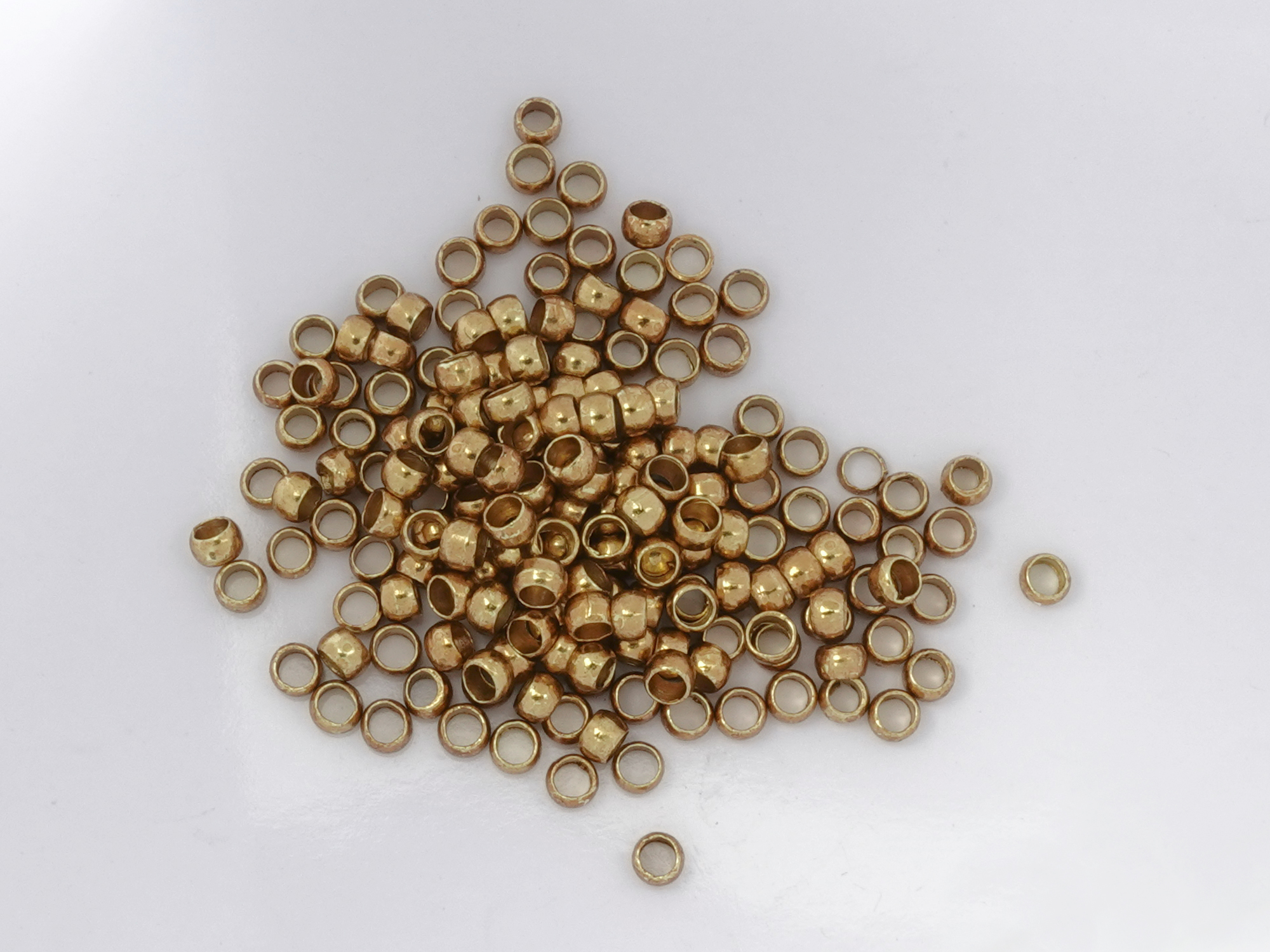 goldene Messing Quetschperlen 2,5mm zum Schmuckmachen