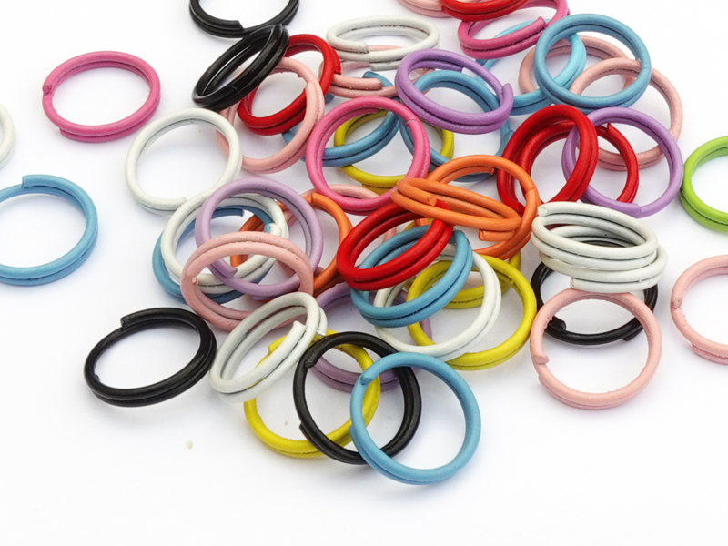 bunte Spaltringe 8mm zum Basteln - Nahaufnahme