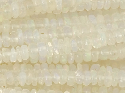 schöne Opal Steinperlen - Nahaufnahme