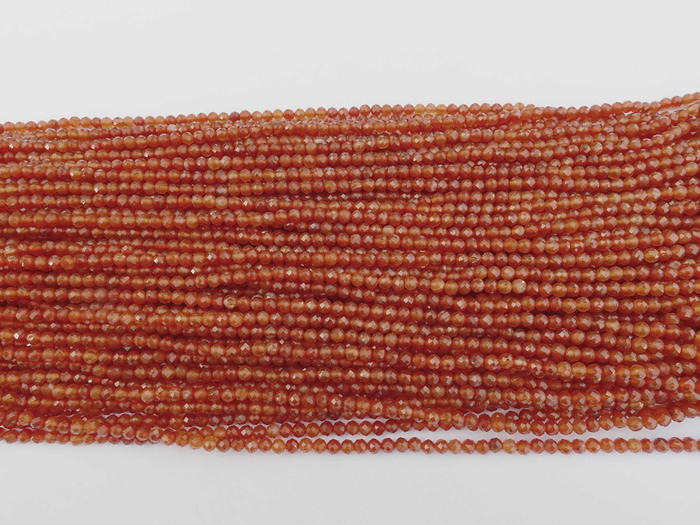 schöne facettierte 3mm Karneol Steinperlen zum Schmuckmachen