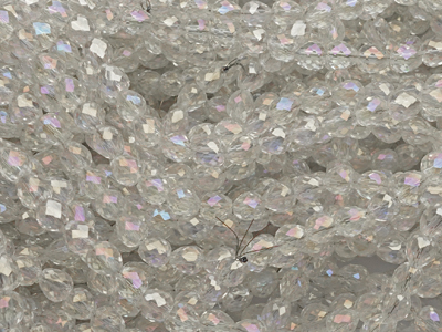 erdbeerförmige, facettierte Glitzerperlen Tropfen 4mm
