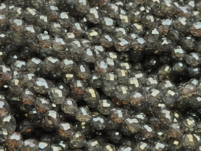 erdbeerförmige, facettierte Glitzerperlen Tropfen 4mm