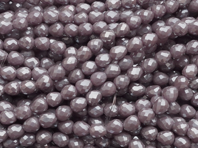 erdbeerförmige, facettierte Glitzerperlen Tropfen 4mm