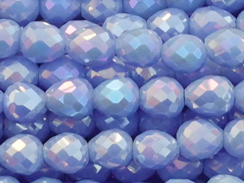 erdbeerförmige, Glasperlen Tropfen 4mm, Farbe: hellblau mit