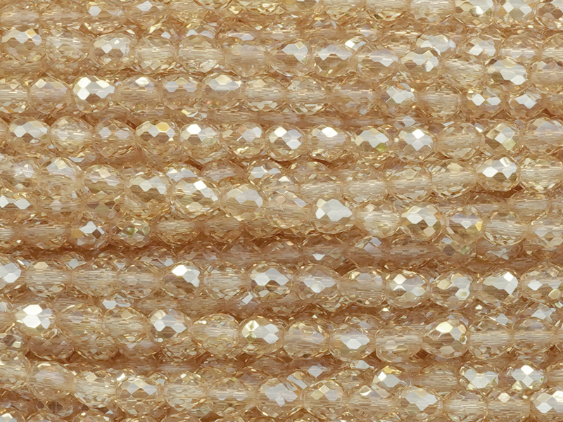 erdbeerförmige, facettierte Glasperlen Tropfen 4mm, Farbe: b