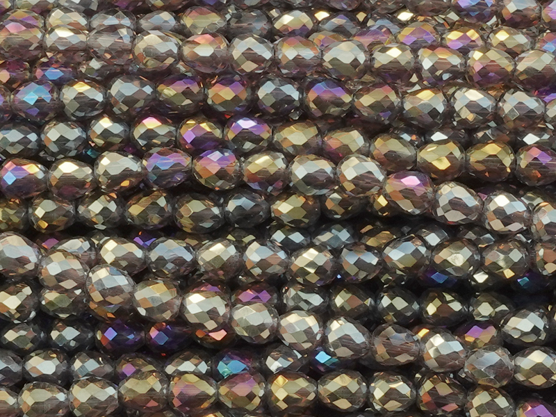 erdbeerförmige, facettierte Glasperlen Tropfen 4mm, Farbe: m