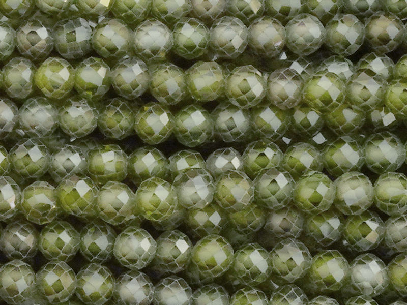 facettierte Zirkonia Perlen 3mm, olivegrün - Nahaufnahme