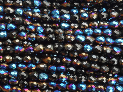 erdbeerförmige, facettierte Glitzerperlen Tropfen 4mm