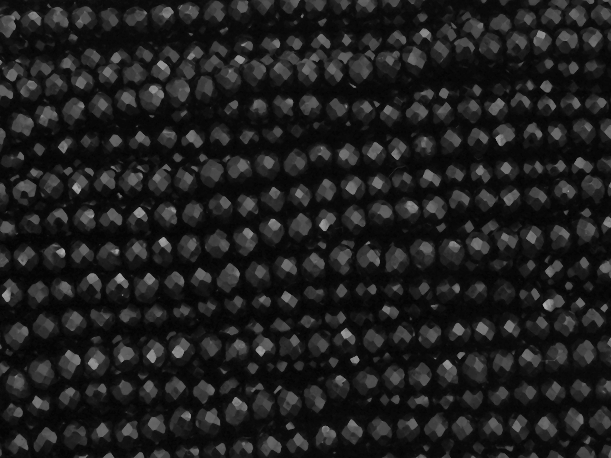 schwarze, facettierte, geschliffene Glasperlen 2x3mm