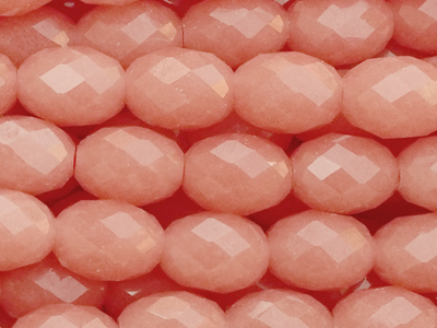 funkelnde, facettierte Oliven Perlen 5x7mm - Nahaufnahme