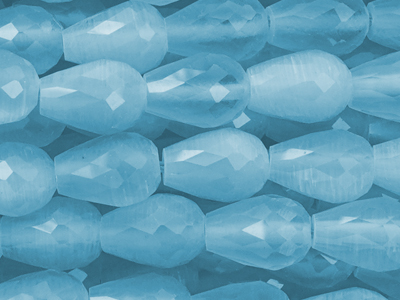 funkelnde, facettierte Tropfenperlen 6x8mm, Farbe: hellblau 